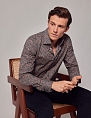 Hawes & Curtis Brandon Green & Red Modern Paisley Slim Shirt — Mid-Collar